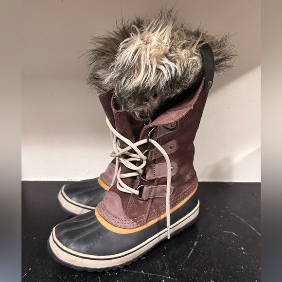 Sorel Shoes - Sorel Boots Joan Of Arctic Black & Brown